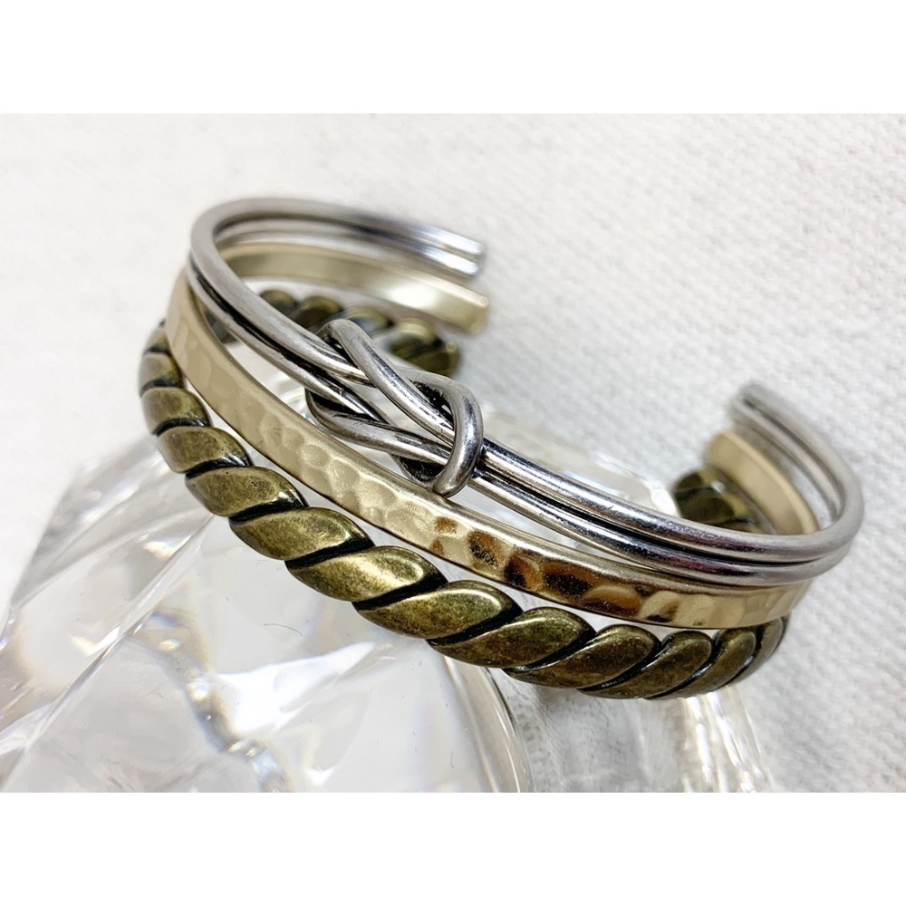 JK by Thirty One Nautical Cuff set